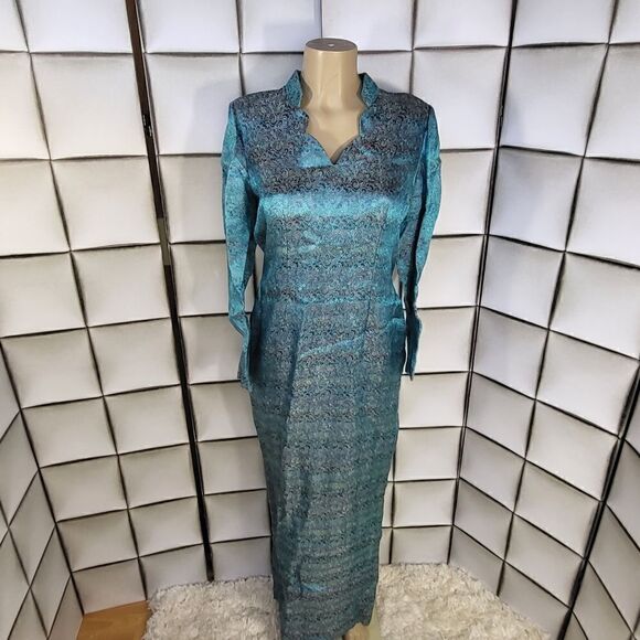 Asian themed dress - Picture 5 of 5